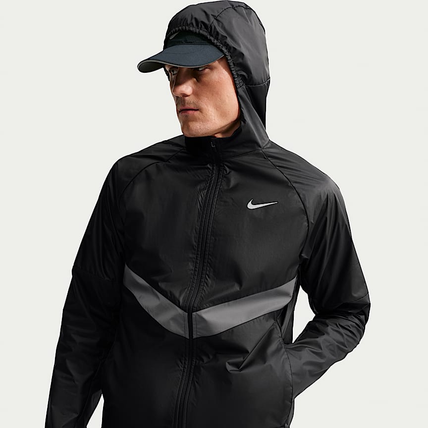 Nike GOLF ストームフィット　ブラック ナイロンジャケット Nike Storm-FIT ADV Men's Full-Zip Golf Jacket. Nike IL